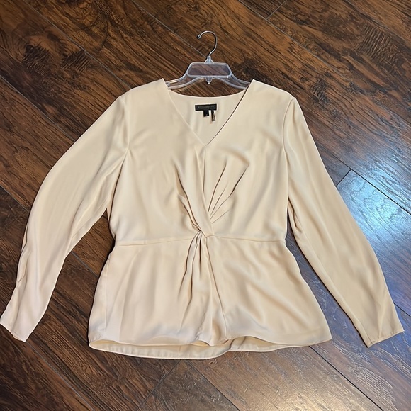 EUC Donna Karan Blouse - Picture 3 of 12